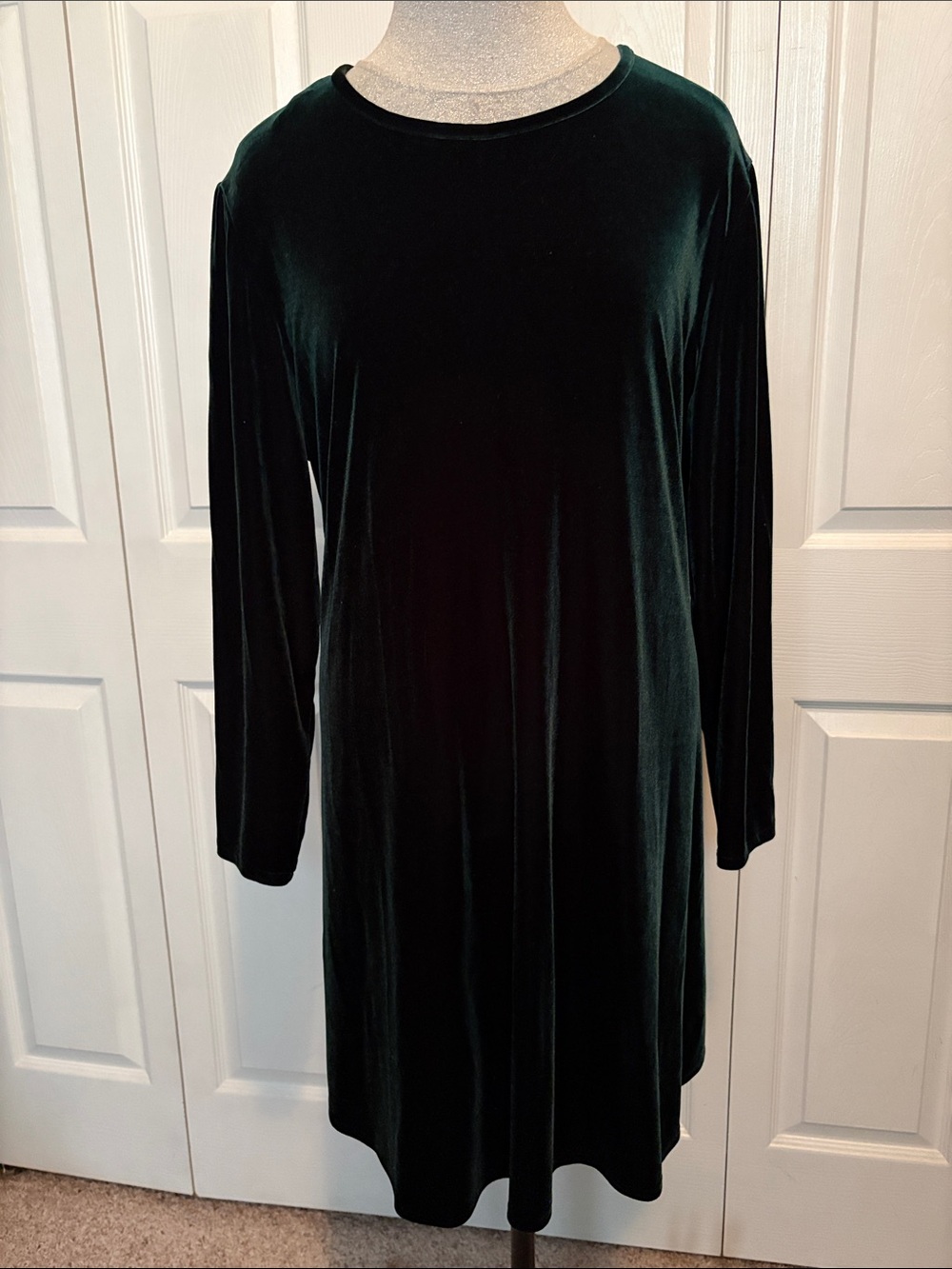 Classic Forest Green Velvet Long-Sleeve Dress Christmas Snowbunny Elf Claus